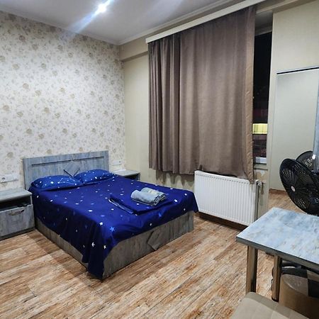 Hotel ,,Mega" Tbilisi Eksteriør bilde