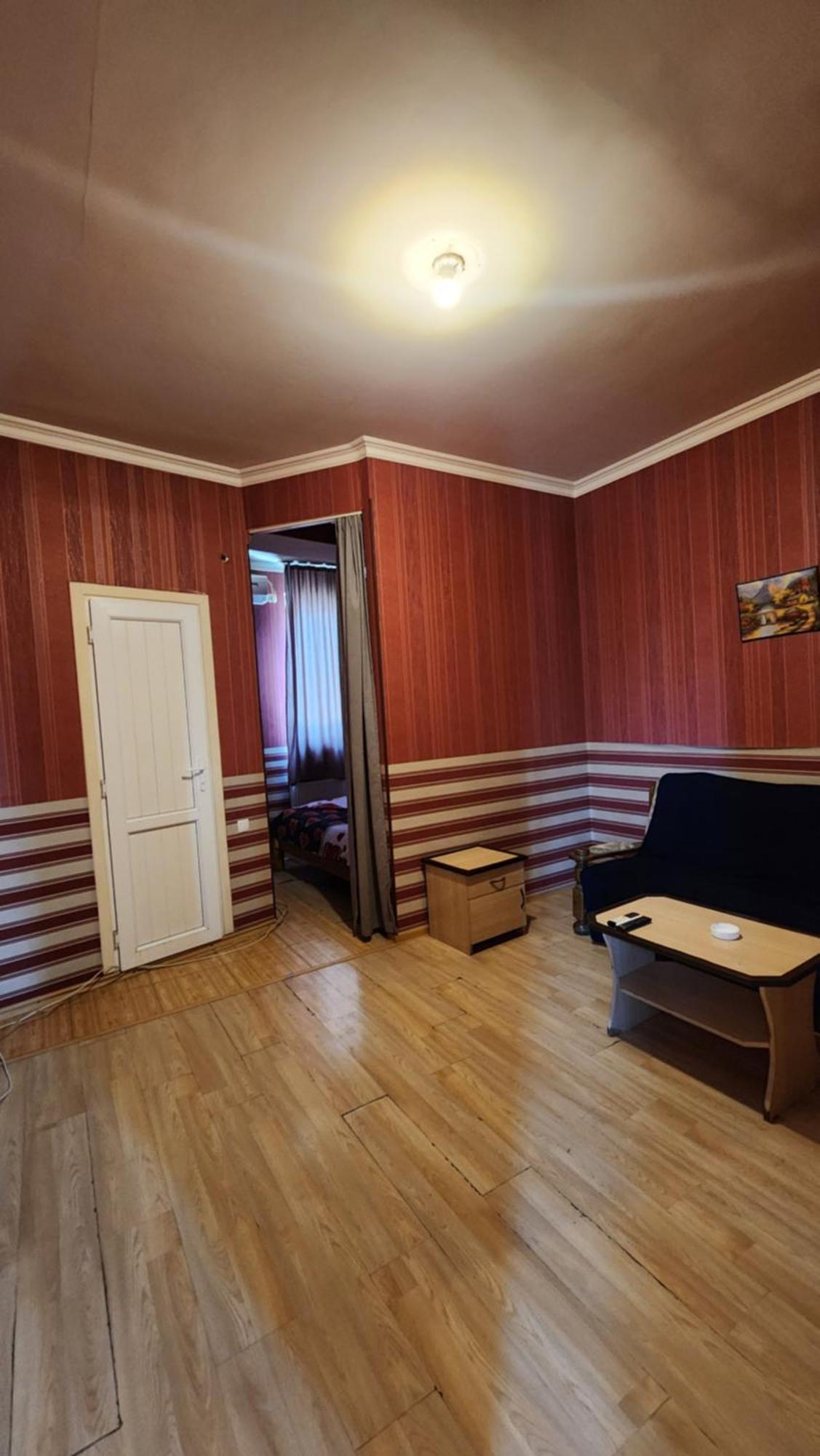 Hotel ,,Mega" Tbilisi Eksteriør bilde
