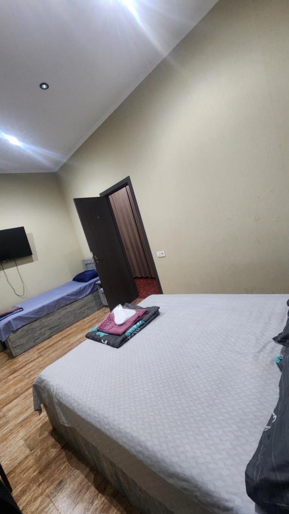 Hotel ,,Mega" Tbilisi Eksteriør bilde