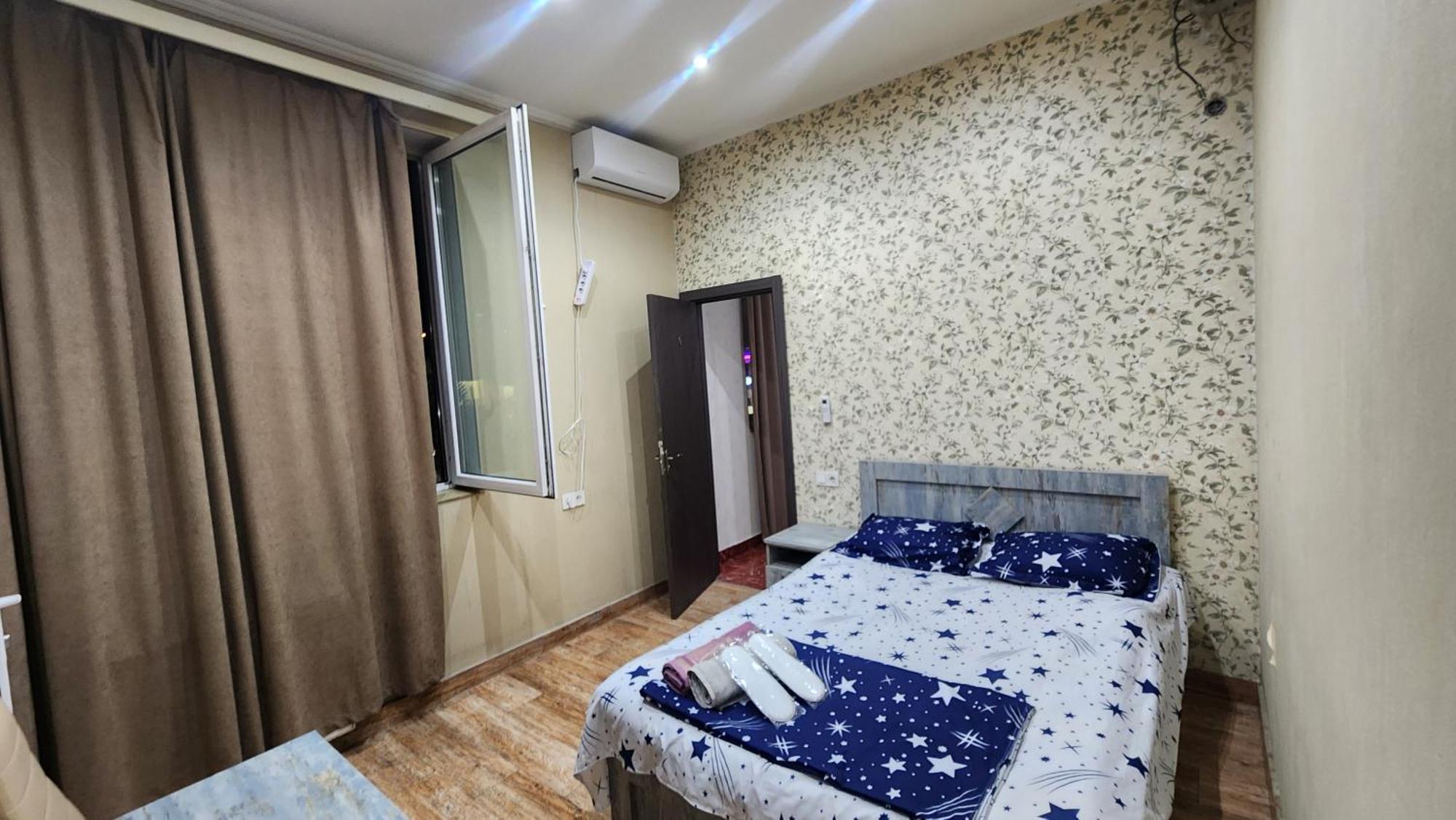 Hotel ,,Mega" Tbilisi Eksteriør bilde